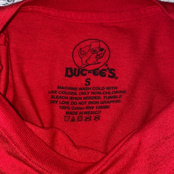 Buc-ee’s shirt - Picture 2 of 2